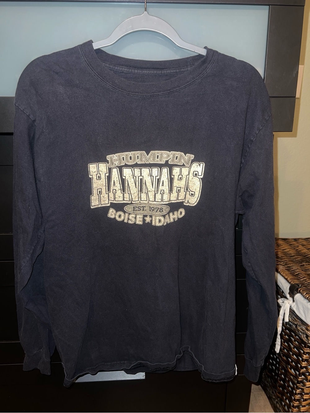 Humpin Hannahs Boise Idaho Long Sleeve Tee - Navy